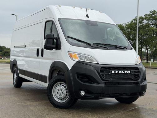 Bright White Clearcoat 2026 RAM ProMaster 2500 Tradesman