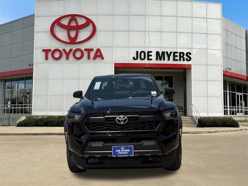 2025 Toyota Tacoma Hybrid Trailhunter