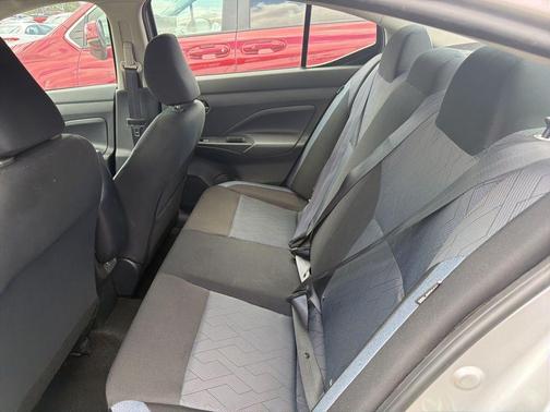 Brilliant Silver Metallic 2025 Nissan Versa 1.6 SV