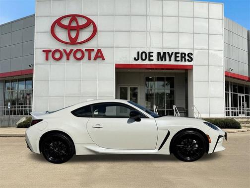 2024 Toyota GR86 Premium