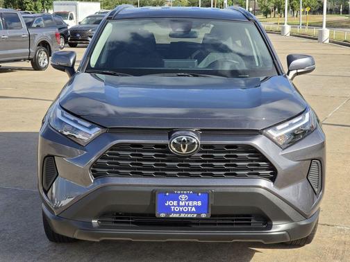 Magnetic Gray Metallic 2025 Toyota RAV4 XLE