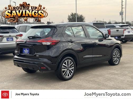 2024 Nissan Kicks SV