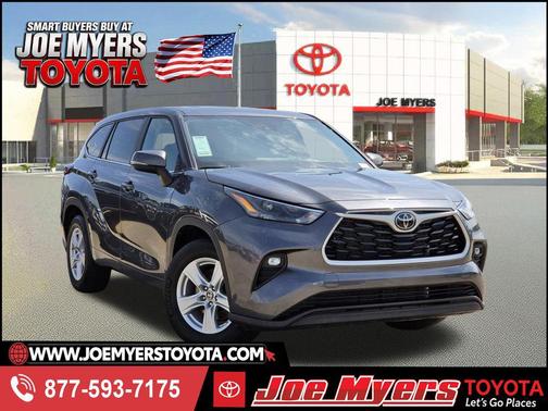 Magnetic Gray Metallic 2025 Toyota Highlander LE