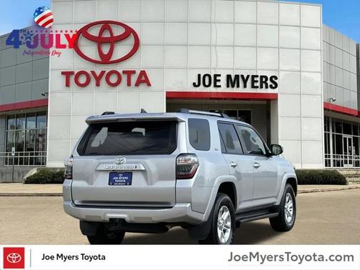2024 Toyota 4Runner SR5