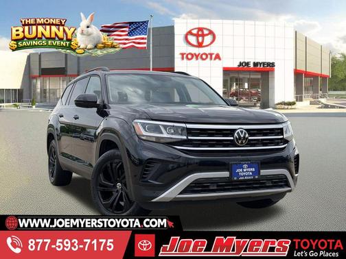 Deep Black 2023 Volkswagen Atlas 3.6L SE w/Technology