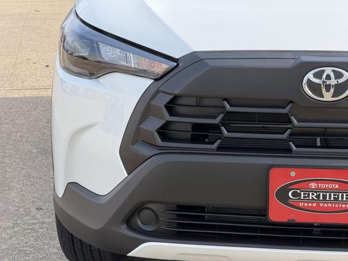 Wind Chill Pearl 2026 Toyota Corolla Cross L