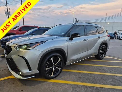 2022 Toyota Highlander XSE