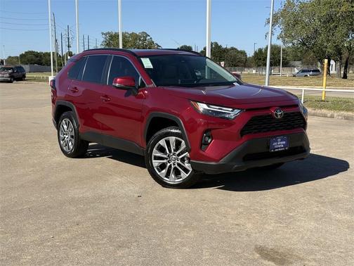 2022 Toyota RAV4 XLE Premium