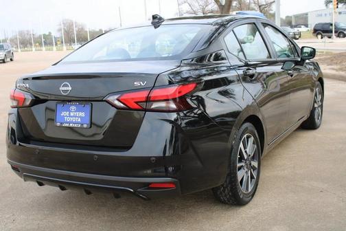 2023 Nissan Versa 1.6 SV