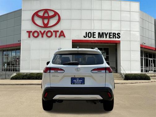 2023 Toyota Corolla Cross LE