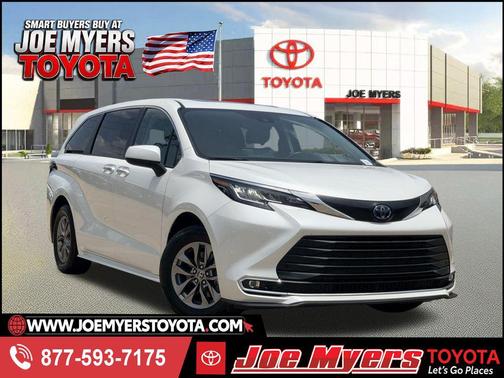 Pearl 2023 Toyota Sienna XLE
