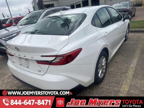 2025 Toyota Camry LE