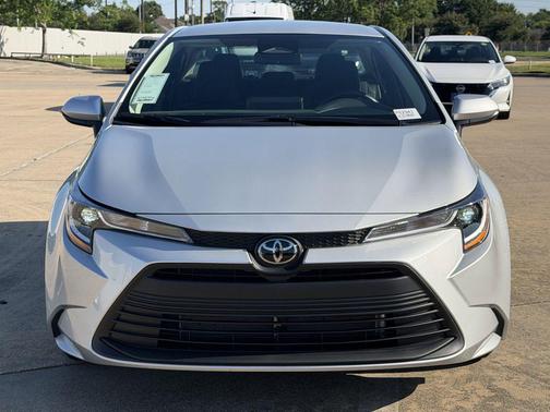 Classic Silver Metallic 2026 Toyota Corolla LE