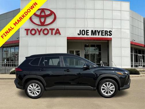 2024 Toyota Corolla Cross LE