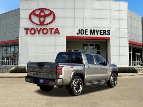 2024 Nissan Frontier PRO-4X