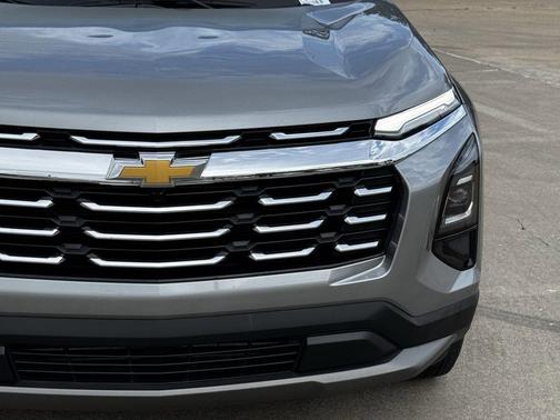 Sterling Gray Metallic 2025 Chevrolet Equinox 1LT