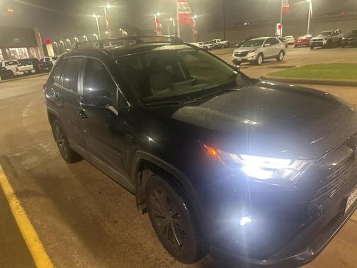 2024 Toyota RAV4 Hybrid XLE Premium