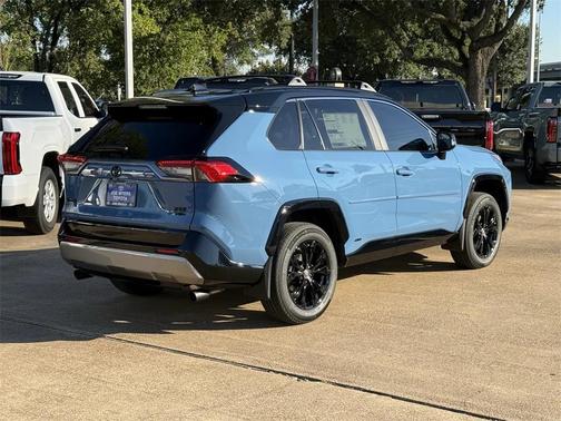 2025 Toyota RAV4 Hybrid SE