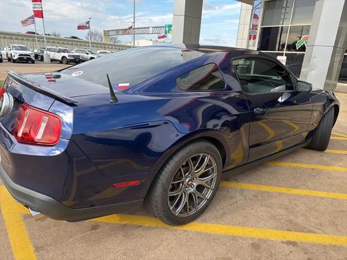 2010 Ford Mustang GT Premium