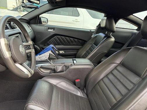 2010 Ford Mustang GT Premium