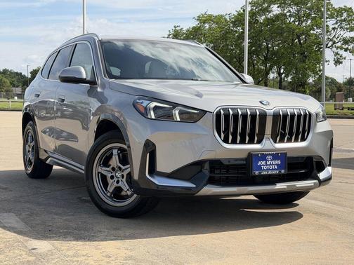 Silver Metallic 2025 BMW X1 xDrive28i