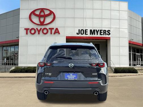 2025 Mazda CX-50 2.5 S Preferred Package