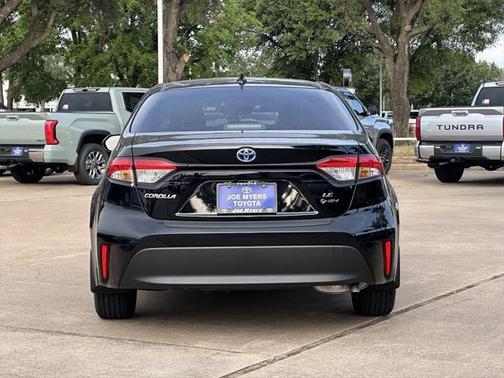 2025 Toyota Corolla Hybrid LE