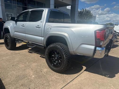 2018 Toyota Tacoma SR5
