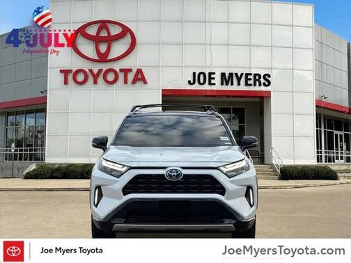2024 Toyota RAV4 Hybrid SE