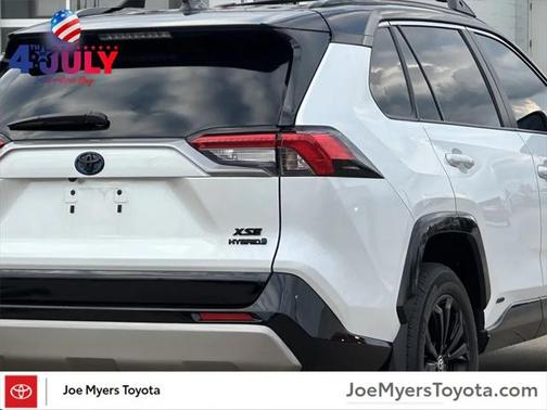 2024 Toyota RAV4 Hybrid SE