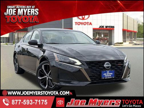 Super Black 2025 Nissan Altima SR FWD