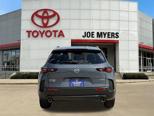 2024 Mazda CX-50 2.5 S Preferred Package