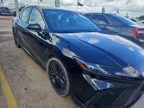 Midnight Black Metallic 2026 Toyota Camry SE