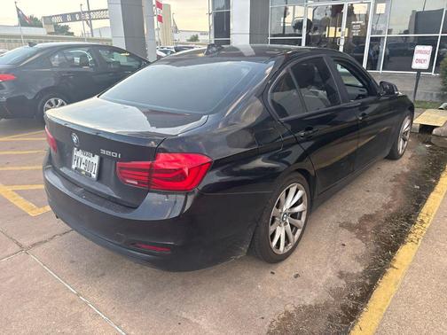 Jet Black 2017 BMW 320 i