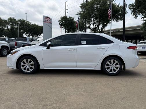 Ice Cap 2026 Toyota Corolla LE