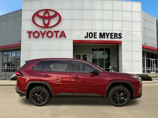 2025 Toyota RAV4 LE