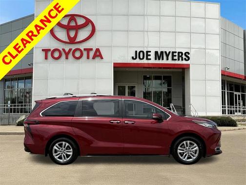 2024 Toyota Sienna Limited 7-Passenger