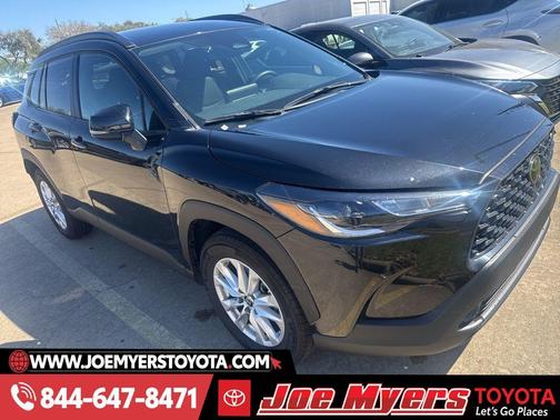Jet Black 2025 Toyota Corolla Cross LE