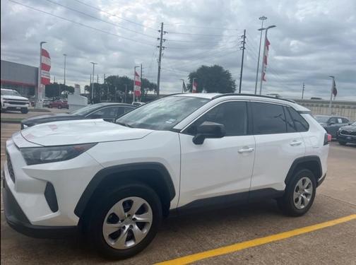 2021 Toyota RAV4 LE