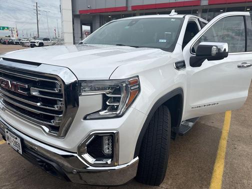 White Frost Tricoat 2019 GMC Sierra 1500 SLT