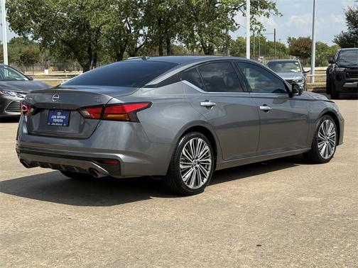 2023 Nissan Altima 2.5 SL