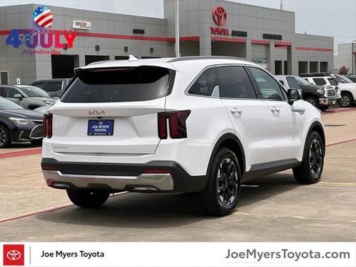 2024 Kia Sorento S