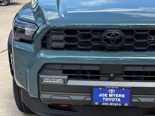 Everest 2026 Toyota 4Runner TRD Off Road Premium