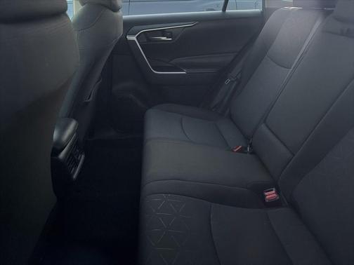 Silver Sky Metallic 2025 Toyota RAV4 XLE