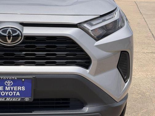 Silver Sky Metallic 2025 Toyota RAV4 XLE