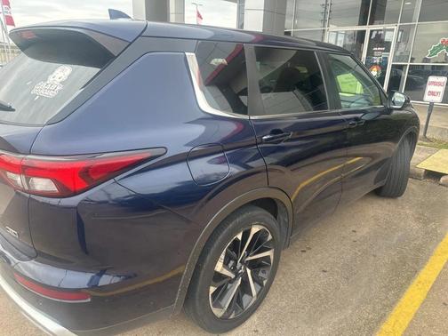 2022 Mitsubishi Outlander SE Launch Edition 2WD