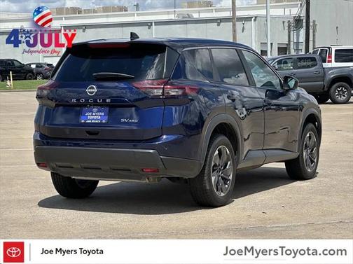 2024 Nissan Rogue SV