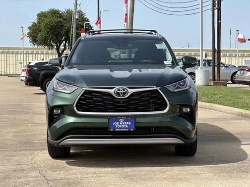 2024 Toyota Highlander Platinum