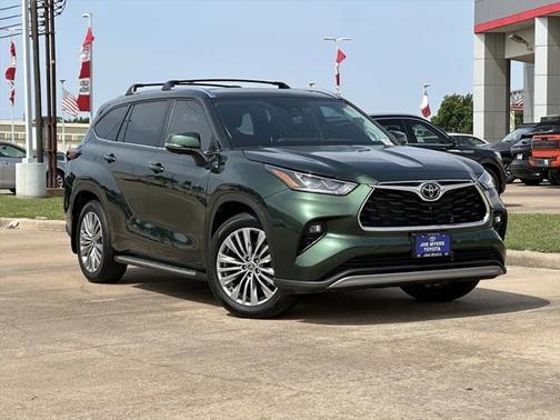 2024 Toyota Highlander Platinum