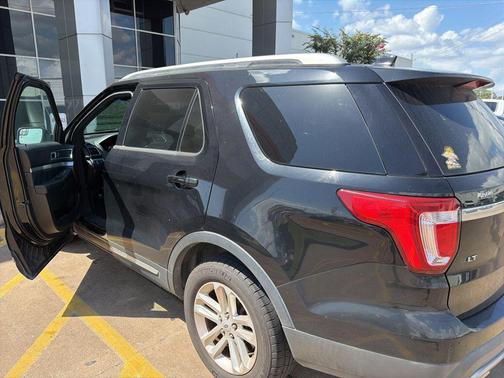 Shadow Black 2017 Ford Explorer XLT